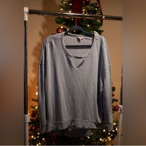 Juicy Couture Light Blue Key Hole Sweater Size:XL